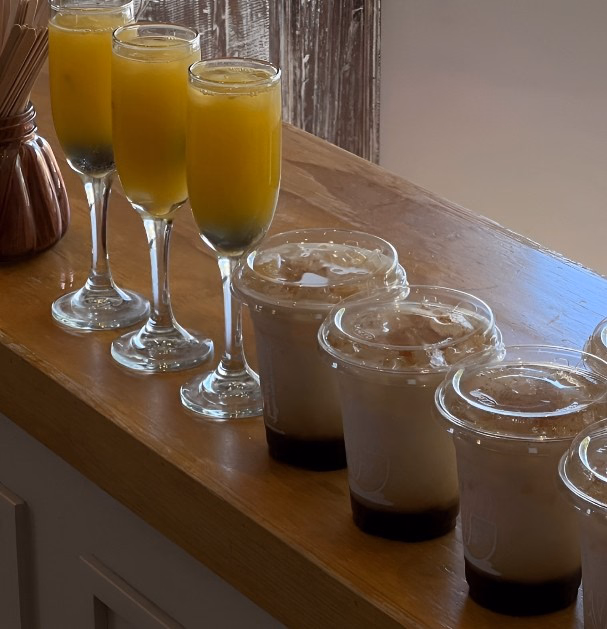 Bebidas en la Barra de Maya Café